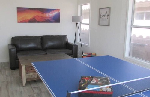 Peoria House | Cozy quiet and quaint house w/ pool, BBQ