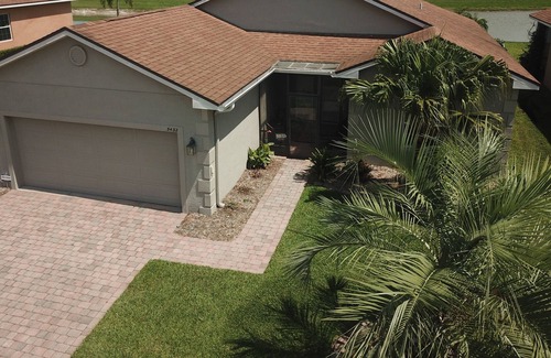 Winter Haven House | Cozy & Quiet Golf Course Getaway