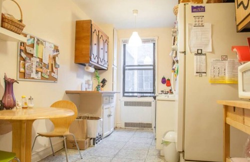 Ditmas Park Apartment | Cozy Quiet Sunny 1br Ditmas Park Close to Train