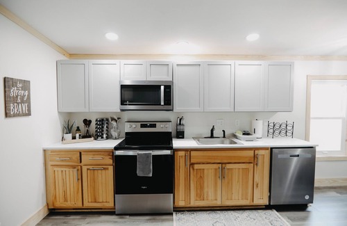 Elizabethtown Other | Cozy Ranch retreat 10 minutes from to town! Come see what sets us apart!