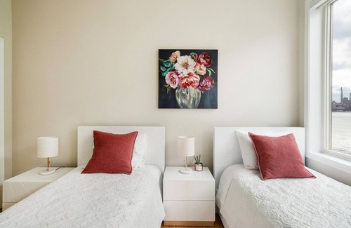 Edgewater Apartment | Cozy Red 2Br 2 Bath Near Manhattan , Hudson River partial view