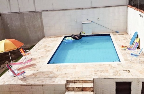 Balneario Florida House | Cozy Refuge in Peruíbe Beach 🌴 and Pool 🏊♀️