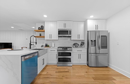 College Park House | Cozy retreat located min from airport & downtown Atl