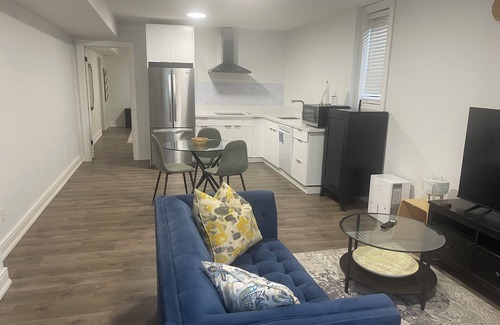 Durham Region Apartment | Cozy retreat! Perfect for two. Relax & unwind in this charming space.