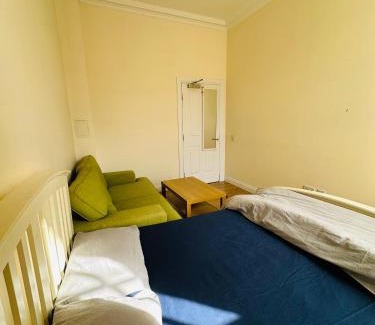 City Centre Glasgow House | Cozy Room In Sauchiehall Street