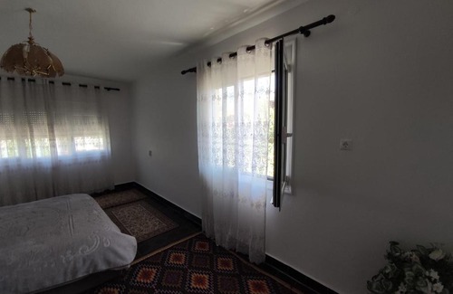 Gjirokaster House | Cozy Room in the Old Town