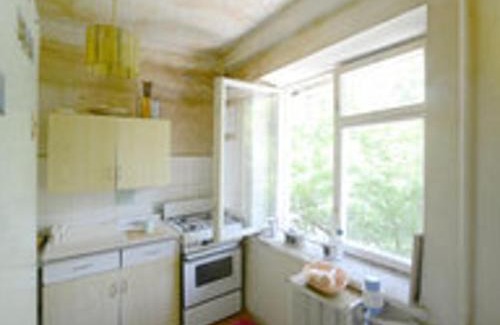 Dniprovs'kyi District House | Cozy room nearly the United Exhibition Center on the metro station Levoberejnaya.