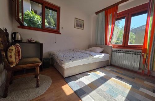 Novo Sarajevo House | Cozy room with a bathroom