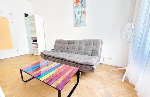 Neulerchenfeld House | Cozy Rooms next to Lugner City