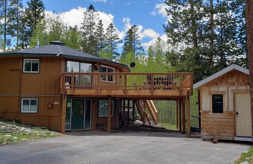 Breckenridge House | Cozy round house with huge hot tub, 4 bedrooms, sleeps 10 on Peak 7