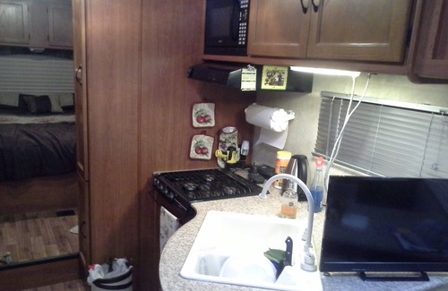 Lancaster House | Cozy RV all privacy you need