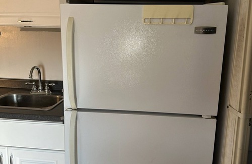 Dolan Springs House | Cozy RV in Pleasant Dolan Springs with WiFi AC coffee maker kitchen microwave