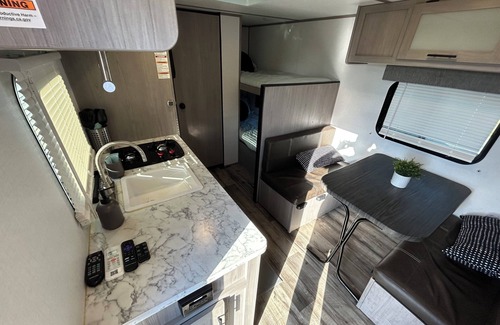 Winston - Salem House | Cozy RV in Pleasant Winston-Salem with AC, WiFi
