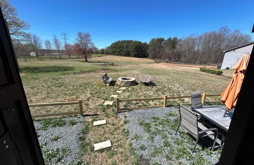 Winston - Salem House | Cozy RV in Pleasant Winston-Salem with AC, WiFi
