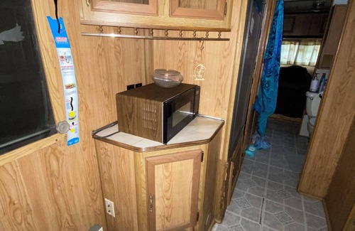 Naples House | Cozy RV in Wonderful Naples with AC