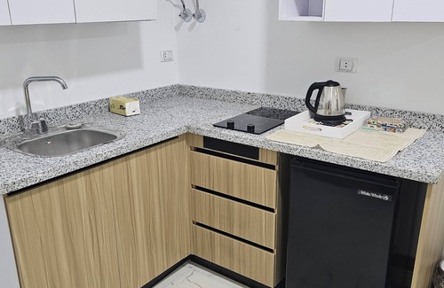 Sakkala Apartment | Cozy Sea-View Studio in Hurghada – Steps from Beach, Close to Airport & Transit