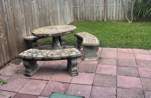 Redington Shores House | Cozy & Serene 2 room Redington Shores-St Pete’s Beach Bungalow with beach access