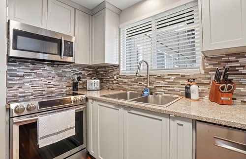 Franklin - Randolph Apartment | Cozy Single Level Boise Home- dogs welcome!