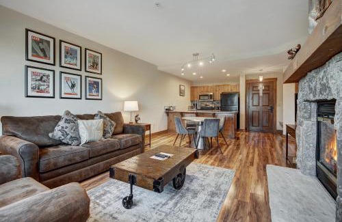 Breckenridge Apartment | Cozy Ski Chalet with Large Balcony condo