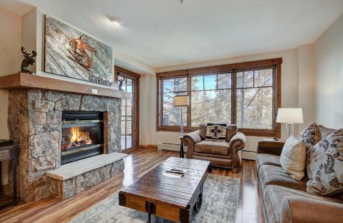 Breckenridge Apartment | Cozy Ski Chalet with Large Balcony condo