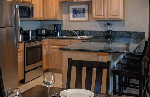 Four O'Clock Condo | Cozy Ski-in Ski-out 2-bedroom condo in beautiful Breckenridge