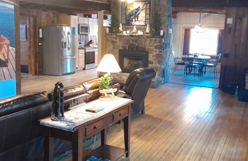 Lake George Cabin | Cozy & Spacious Lake George "Lazy Bear Lodge II"