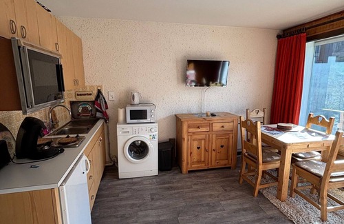 La Chapelle-d'Abondance Apartment | Cozy studio near ski slopes with parking and ski rack