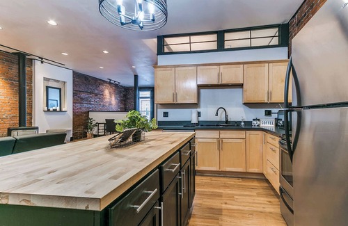 Ames Apartment | Cozy Stay at 229 Main St – Perfect Ames Location
