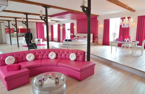 Ensival Apartment | Cozy Stay with Pool & Nature