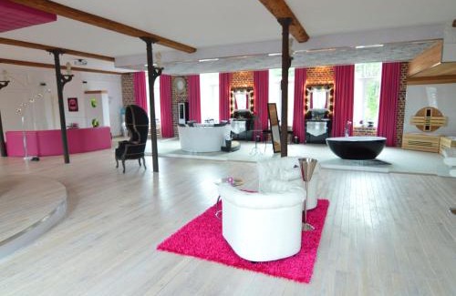 Ensival Apartment | Cozy Stay with Pool & Nature
