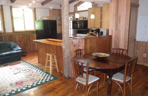 Fairfield Cabin | Cozy streamside cabin, convenient to Ski Liberty and Gettysburg