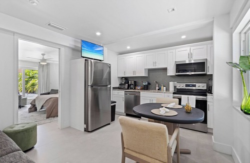 Sarasota Condo | Cozy studio 1/1, pool 4 min Siesta