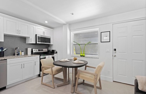 Sarasota Condo | Cozy studio 1/1, pool 4 min Siesta