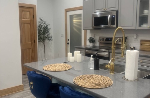 South Nashville Condo | Cozy studio apartment centrally located with only a 6 min drive to Broadway