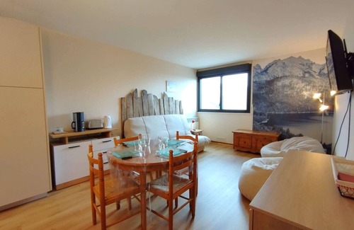 Pla d'Adet Apartment | Cozy studio for 4 in St-Lary with equipped kitchenette