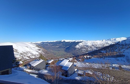 Pla d'Adet Apartment | Cozy studio for 4 with balcony in Saint-Lary-Soulan