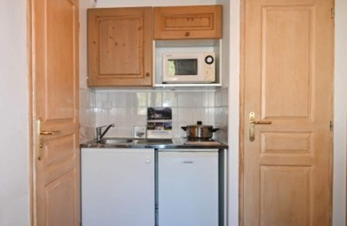 Montgenevre Apartment | Cozy Studio for 2 with Ski-In/Ski-Out Access in Montgenèvre