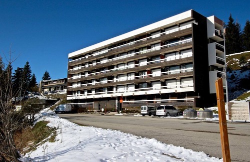 Chamrousse Apartment | Cozy Studio for 3 Near Slopes & Shops in Chamrousse 1650
