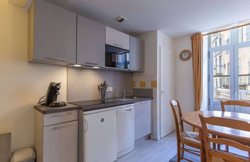 Cauterets Apartment | Cozy Studio for 4 in Cauterets, Central Location, Near Ski Lifts