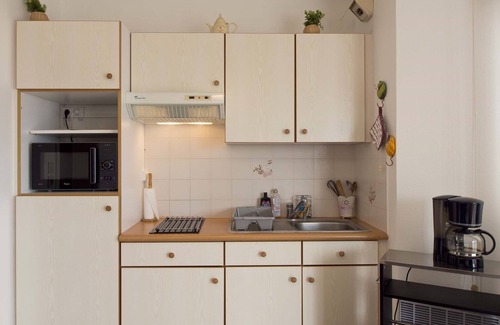 Les Sables d'Olonne Apartment | Cozy Studio Near Beach and Shops - Arago District