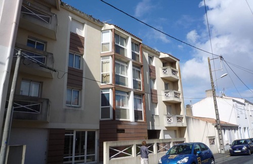 Les Sables d'Olonne Apartment | Cozy Studio Near Beach and Shops - Arago District