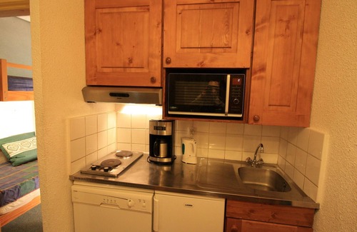 Le Lavachet Apartment | Cozy Studio in Tignes with South-Facing Balcony, 150m from Slopes