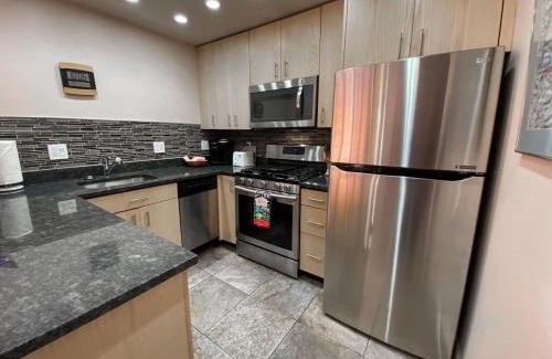 Downtown Park City Apartment | Cozy Studio Heart of Downtown with Rooftop Views