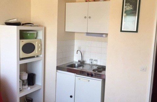 Arette Apartment | Cozy studio in Arette, near slopes and shops