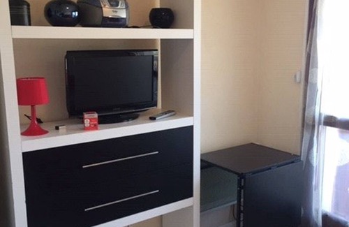 Arette Apartment | Cozy studio in Arette, near slopes and shops