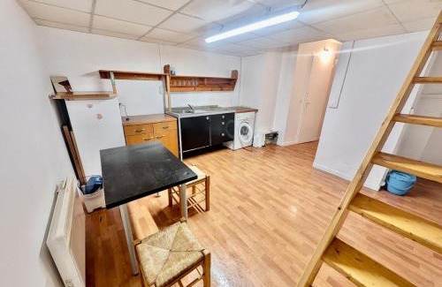 Quartier Hyper-Centre Apartment | Cozy Studio in Championnet - Quiet & Central Location