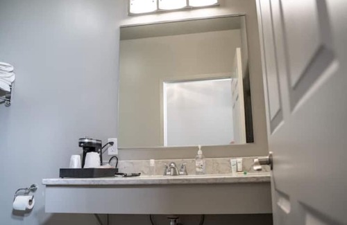 Davenport Apartment | Cozy Studio in Davenport