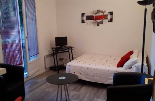 Centre Ville Apartment | Cozy studio in the historic district of Pau