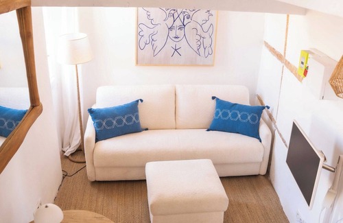 Saint-Tropez City Centre Apartment | Cozy Studio– Mezzanine/2P– Central/Port St-Tropez