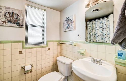 Corridor South Apartment | Cozy Studio Near Paseo Apartment - Fast WiFi